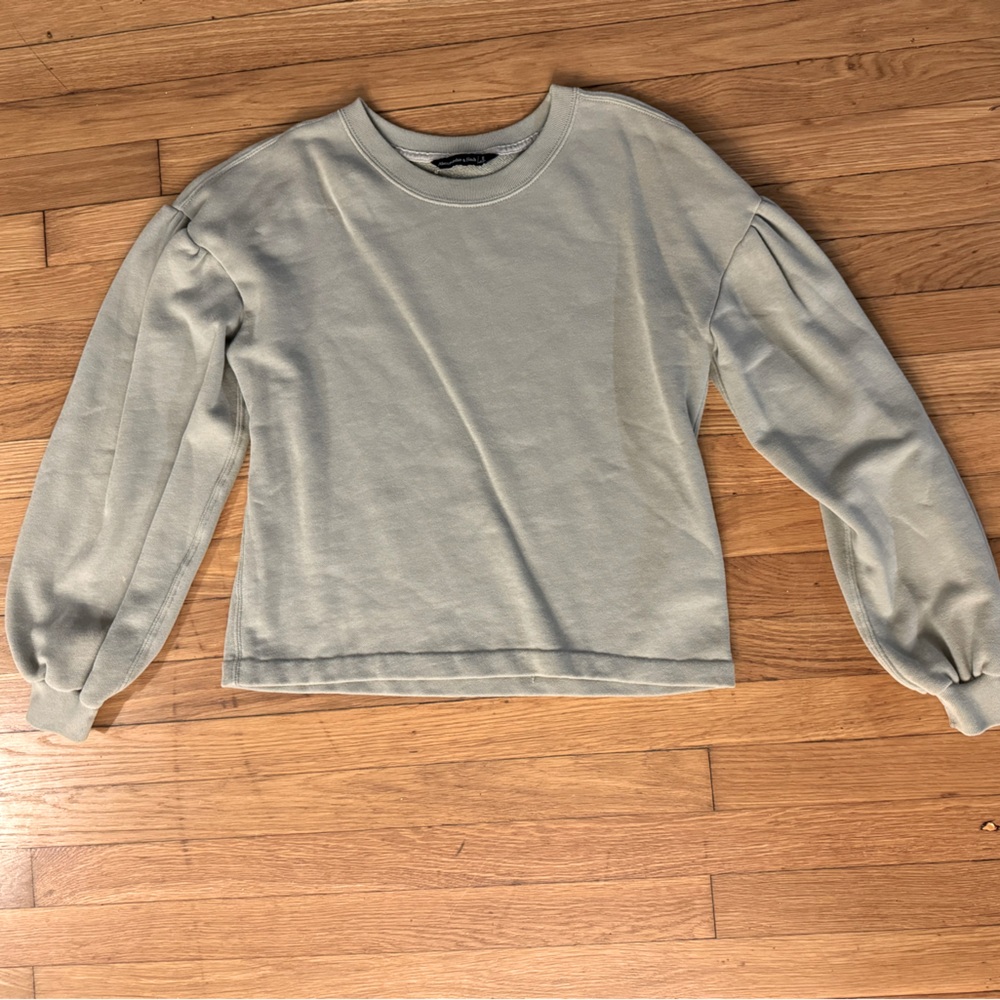 Abercrombie & Fitch Pullover Crew Neck with Puff Sleeves